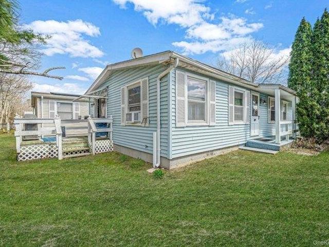 Condo for sale in Centereach, New York