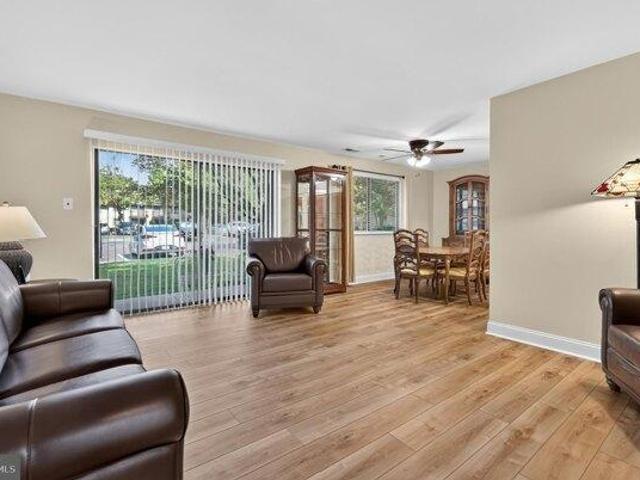 Condo for sale in Maple Shade, New Jersey