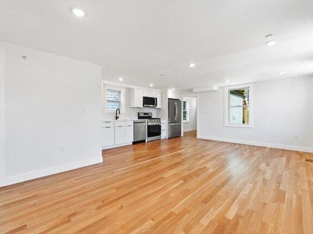 Condo for sale in Marblehead, Massachusetts