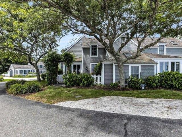 Condo for sale in Mashpee, Massachusetts