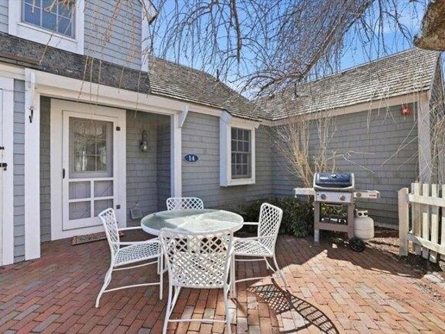 Condo for sale in Mashpee, Massachusetts