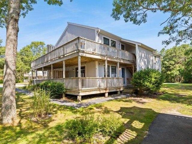 Condo for sale in Mashpee, Massachusetts