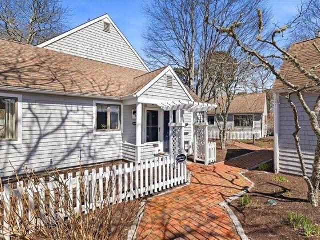 Condo for sale in Mashpee, Massachusetts