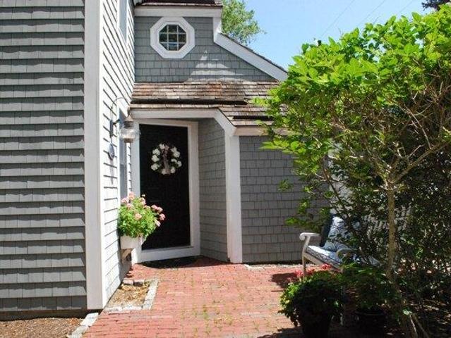 Condo for sale in Mashpee, Massachusetts