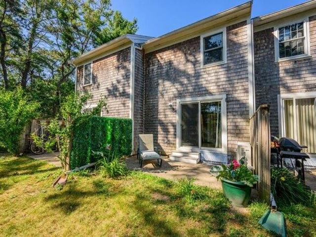 Condo for sale in Mashpee, Massachusetts
