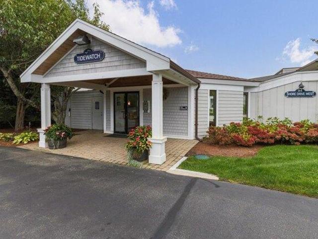 Condo for sale in Maushop Village, Mashpee
