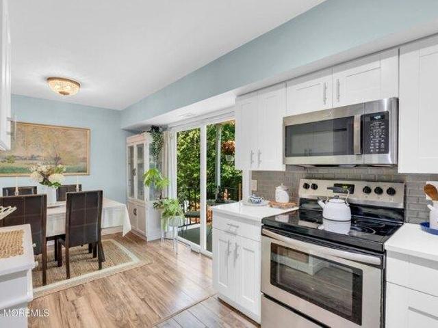 Condo for sale in Cliffwood, New Jersey