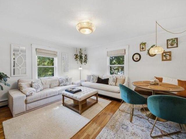 Condo for sale in Medfield, Massachusetts