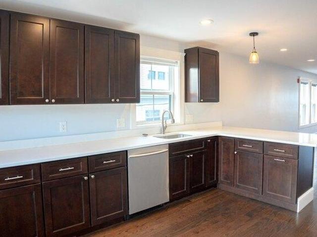 Condo for sale in Glenwood, Medford