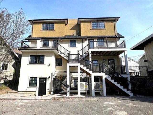 Condo for sale in Melrose, Massachusetts