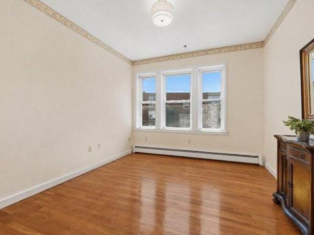Condo for sale in Melrose, Massachusetts
