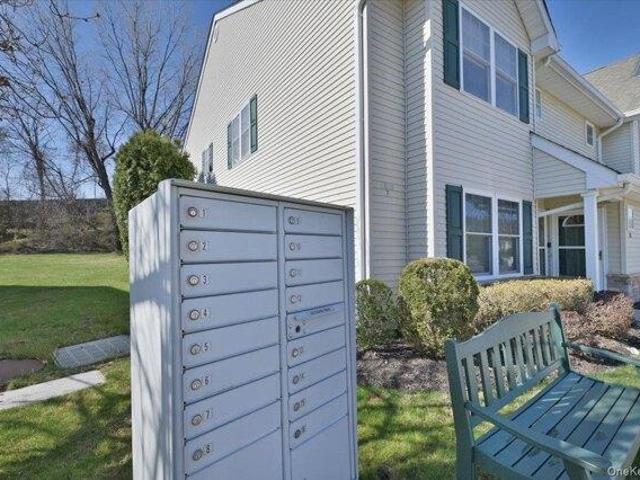 Condo for sale in Huntington, New York