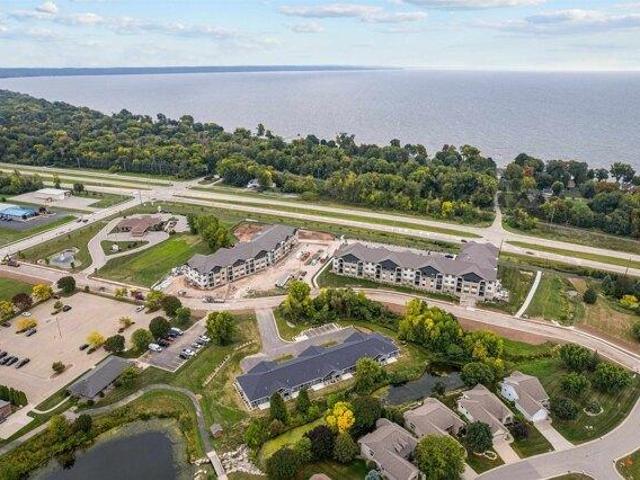 Condo for sale in Menasha, Wisconsin
