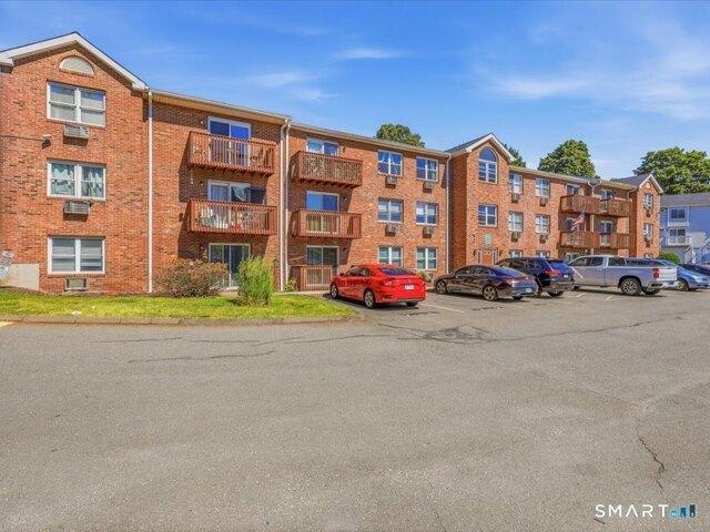 Condo for sale in Meriden, Connecticut