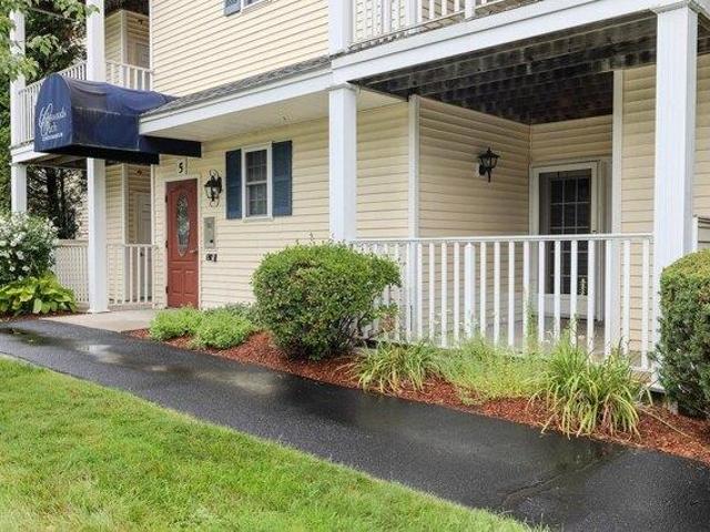 Condo for sale in Merrimack, Hillsborough County