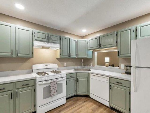 Condo for sale in Merrimack, Hillsborough County