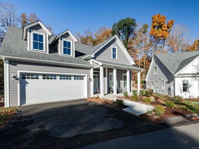 Condo for sale in Middlebury, Connecticut