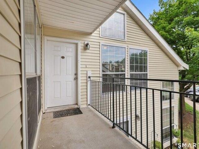 Condo for sale in Middletown, Connecticut