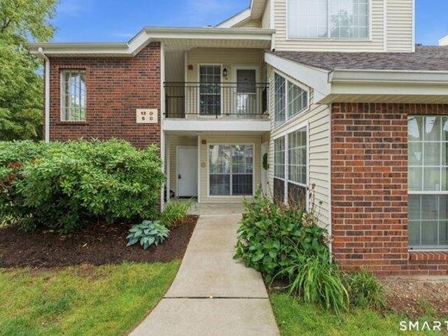 Condo for sale in Middletown, Connecticut