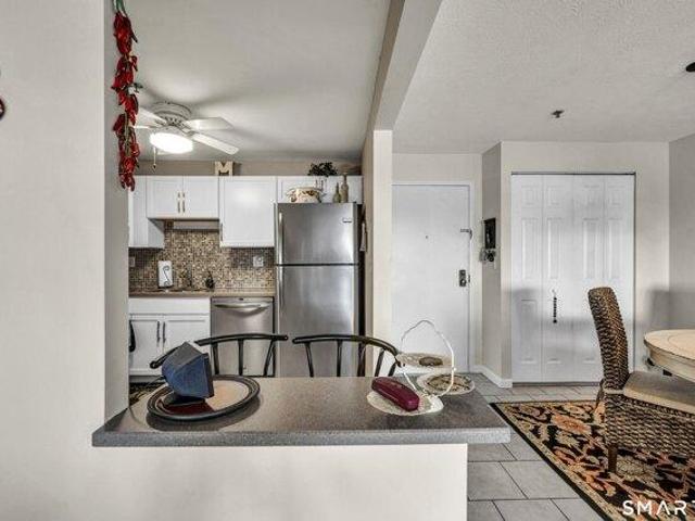 Condo for sale in Middletown, Connecticut
