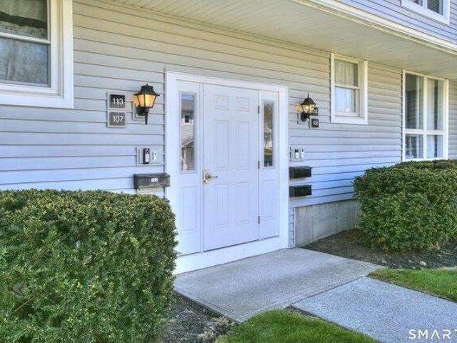 Condo for sale in Milford, Connecticut