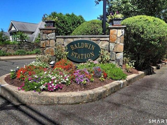 Condo for sale in Milford, Connecticut