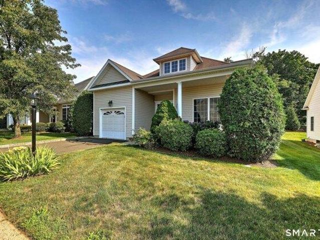 Condo for sale in Milford, Connecticut