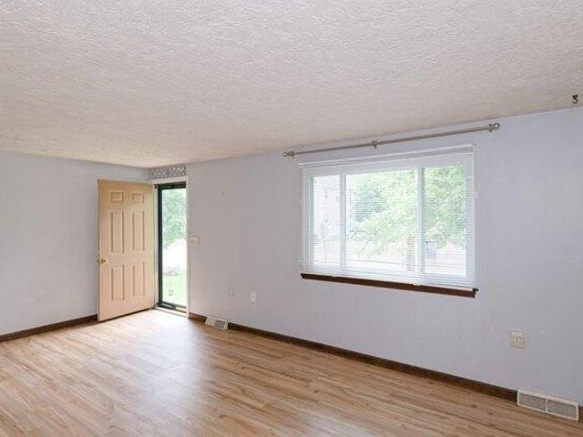 Condo for sale in Milford, Worcester County