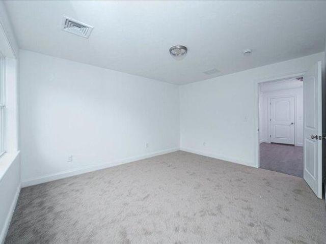 Condo for sale in Milford, Worcester County