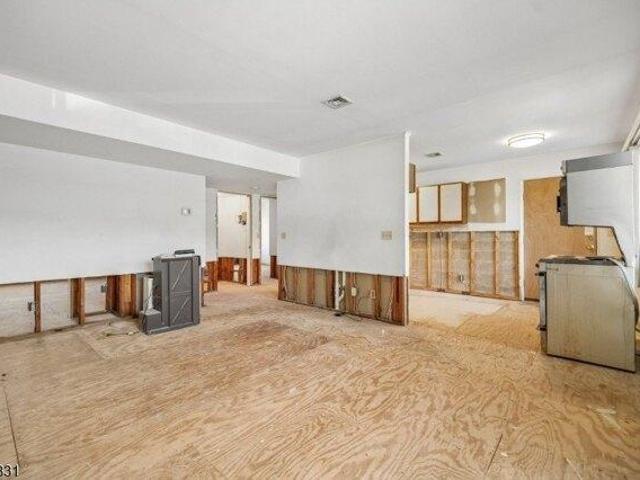 Condo for sale in Millburn, New Jersey