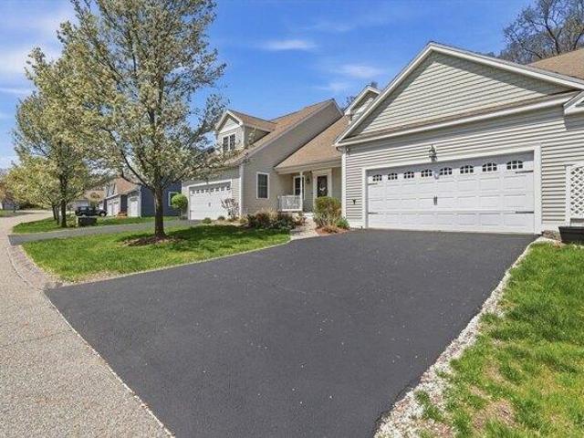 Condo for sale in Millbury, Massachusetts