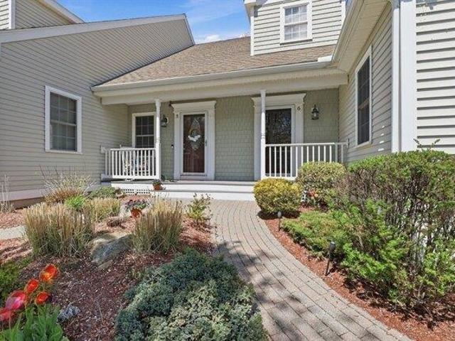 Condo for sale in Millbury, Massachusetts