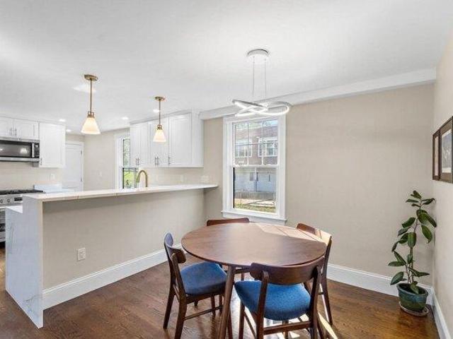 Condo for sale in Milton Upper Mills, Milton