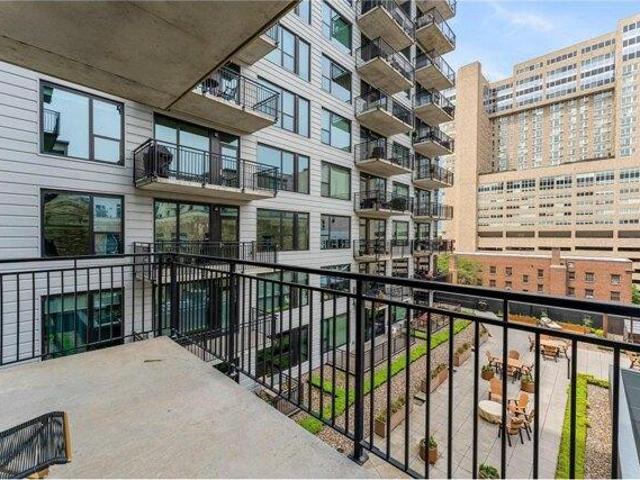 Condo for sale in Hennepin, Minnesota
