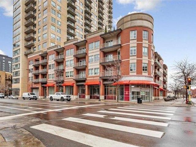 Condo for sale in Hennepin, Minnesota