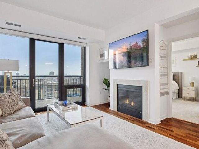 Condo for sale in Hennepin, Minnesota