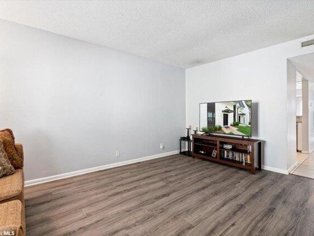 Condo for sale in Mobile, Alabama