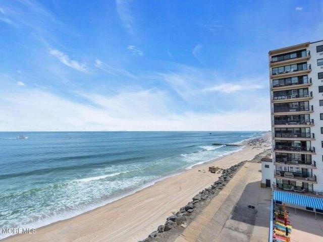 Condo for sale in Monmouth, New Jersey
