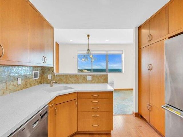 Condo for sale in Monmouth, New Jersey
