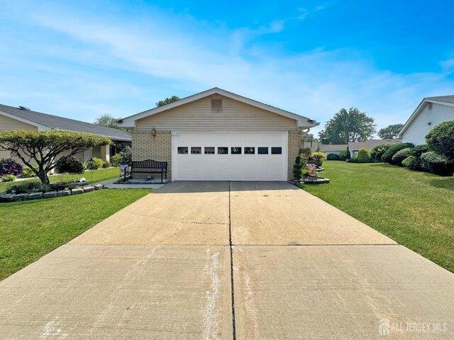 Condo for sale in Monroe Township, New Jersey