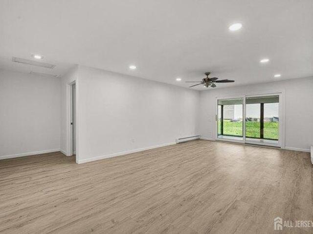 Condo for sale in Monroe Township, New Jersey