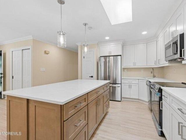 Condo for sale in Monroe Township, New Jersey