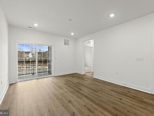 Condo for sale in Monroe Township, New Jersey