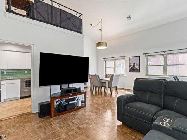 Condo for sale in Montclair, New Jersey