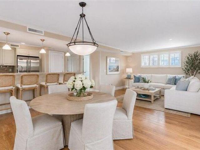 Condo for sale in Narragansett, Rhode Island