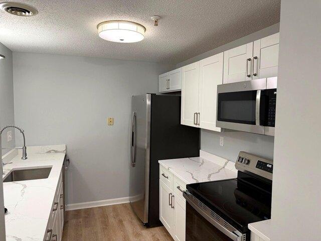 Condo for sale in Hollis Crossing, Nashua