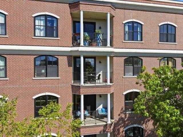Condo for sale in Nashville Historic District, Nashua