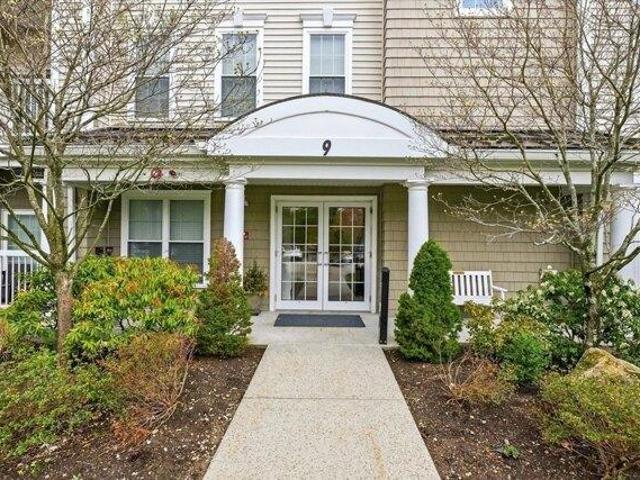 Condo for sale in Natick, Massachusetts