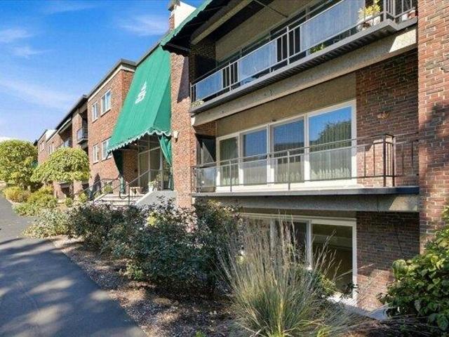 Condo for sale in Needham, Norfolk County