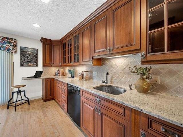 Condo for sale in Needham, Norfolk County